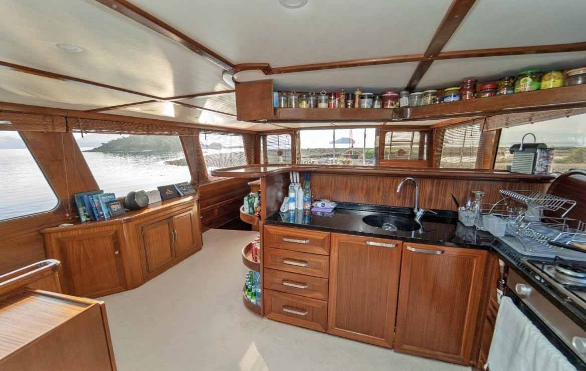 Aden 5 Motoryacht,